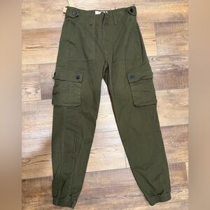 Wondery Outdoors Isabel 3.0 pants Olive Cinched Jogger Cargo Pockets